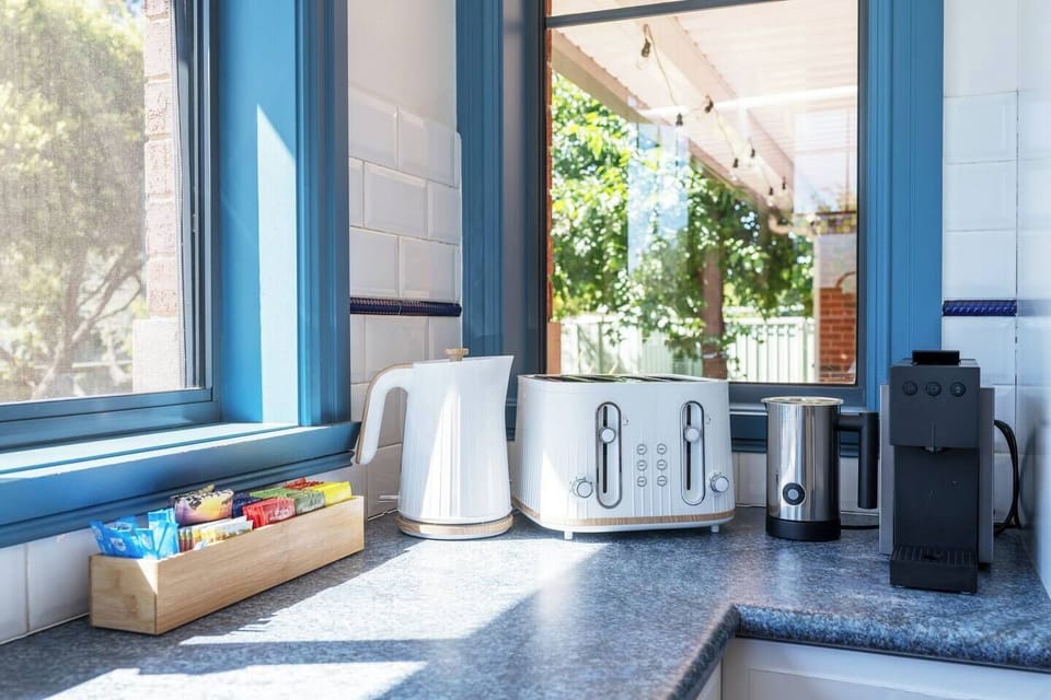 Mornings are made easy with all you need to whip up a cuppa and quick bite to eat.