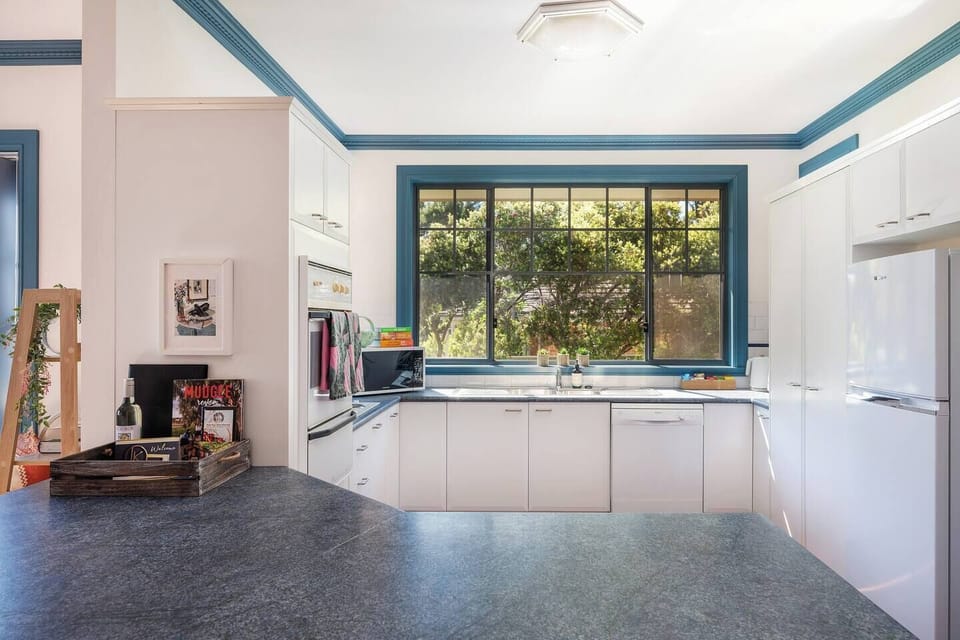 Cook up from some local produce in the well-equipped kitchen.

