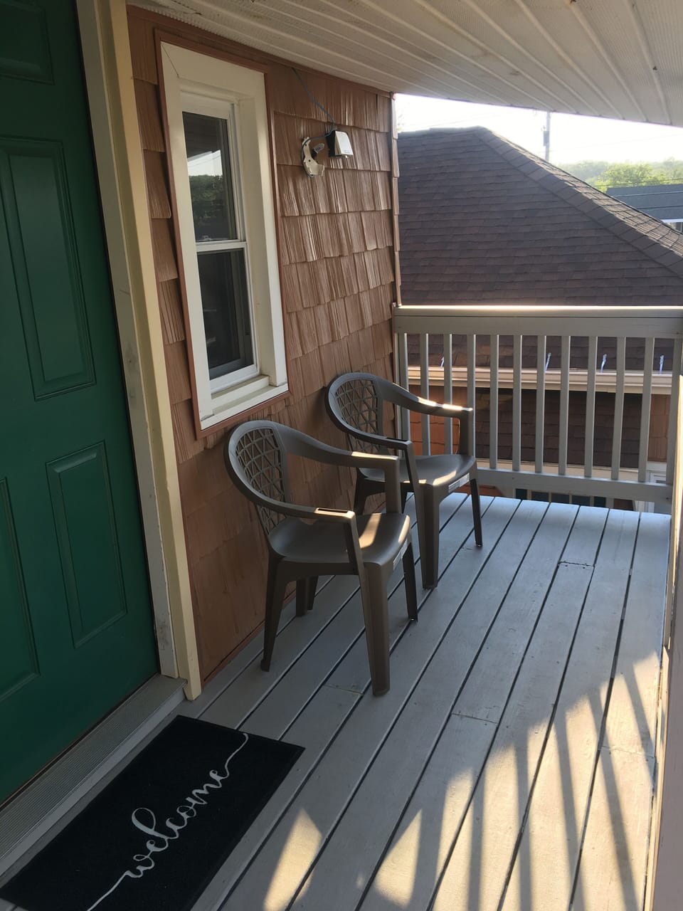 Seating on upper deck