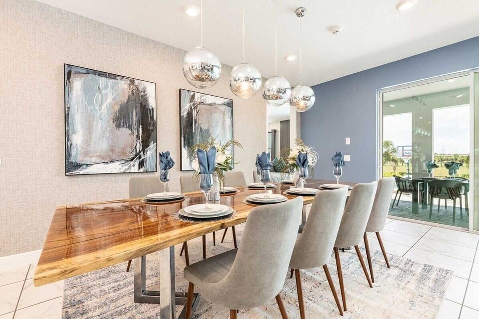 Dinning Table