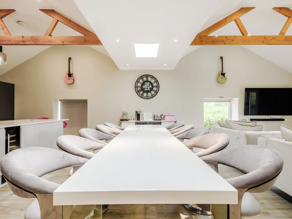 Dining Area | The Gallery Barn - Canal View House and The Gallery Barn, Swafield
