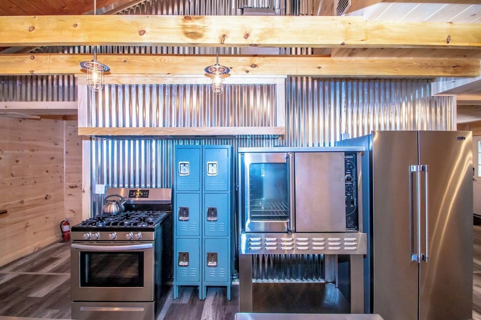 Commercial Kitchen