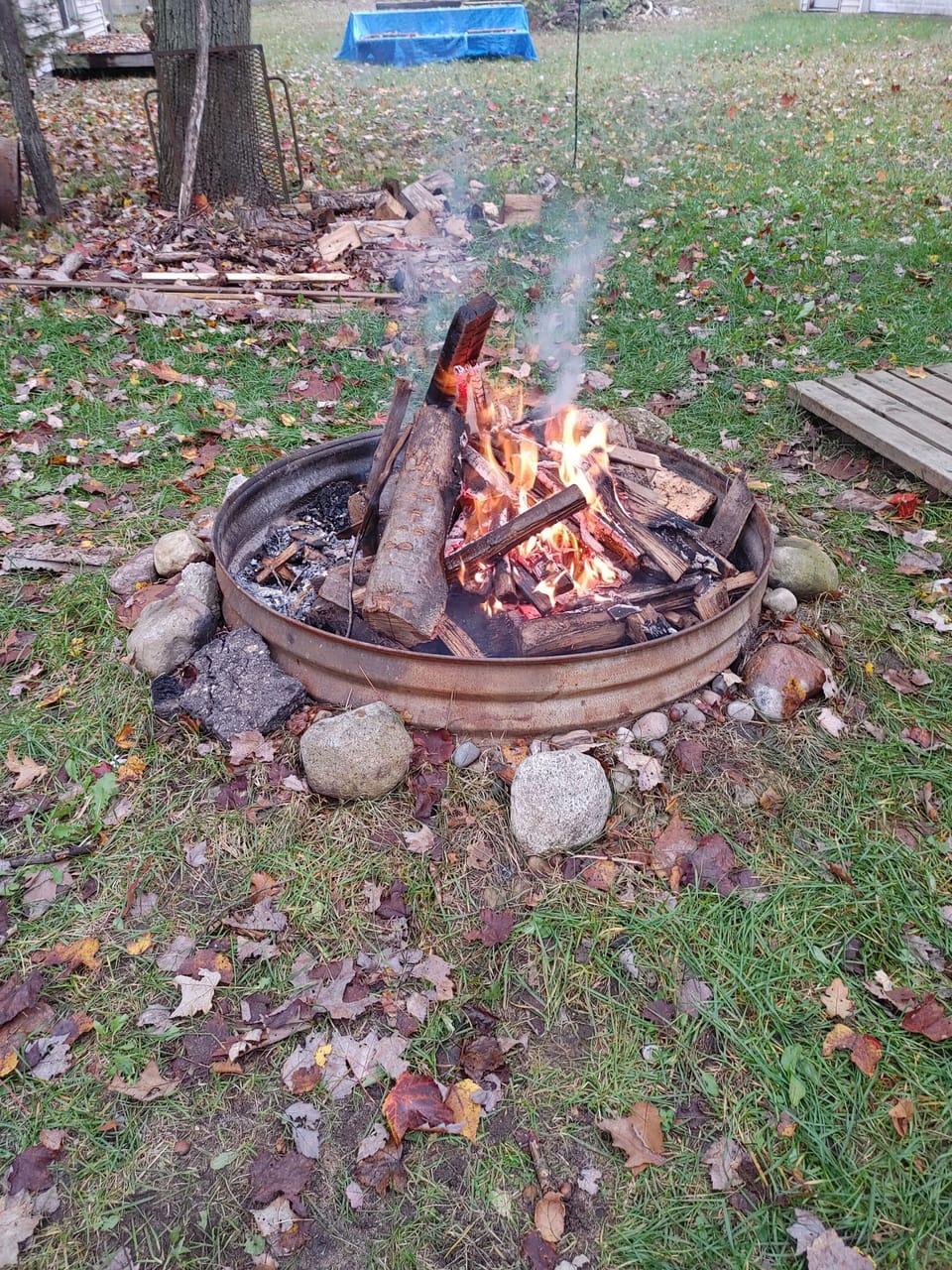 Firepit out back for Smores and enjoying a few cold ones!
