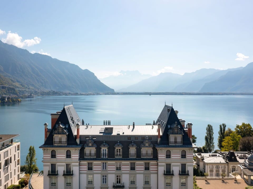 Water, Sky, Cloud, Mountain, Building, Nature, Highland, Lake, Tree, House