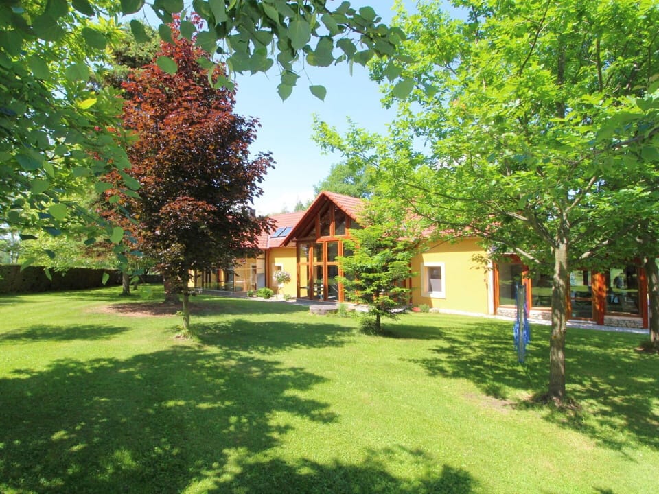 Water, Sky, Property, Plant, Building, Cloud, Swimming Pool, Tree, Residential Area, Grass