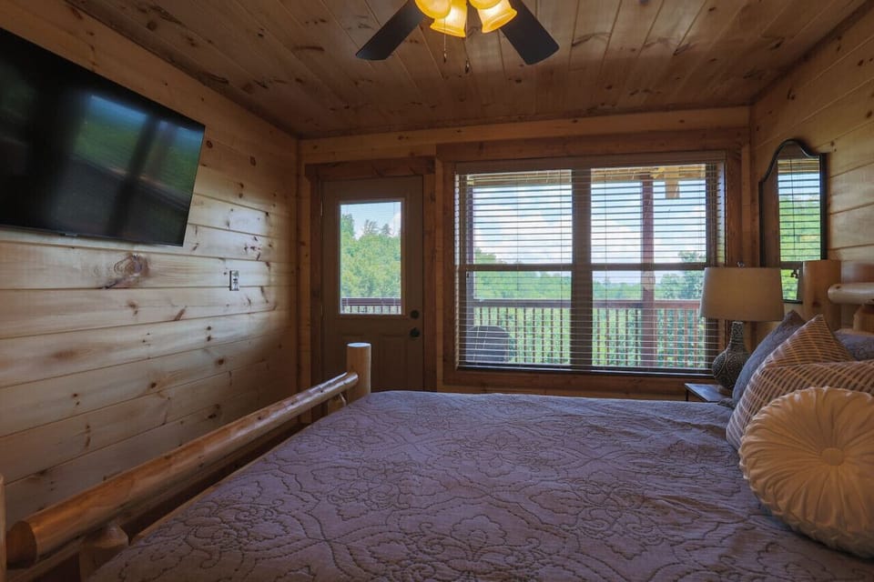 Lower level queen bedroom with Mountain Views
