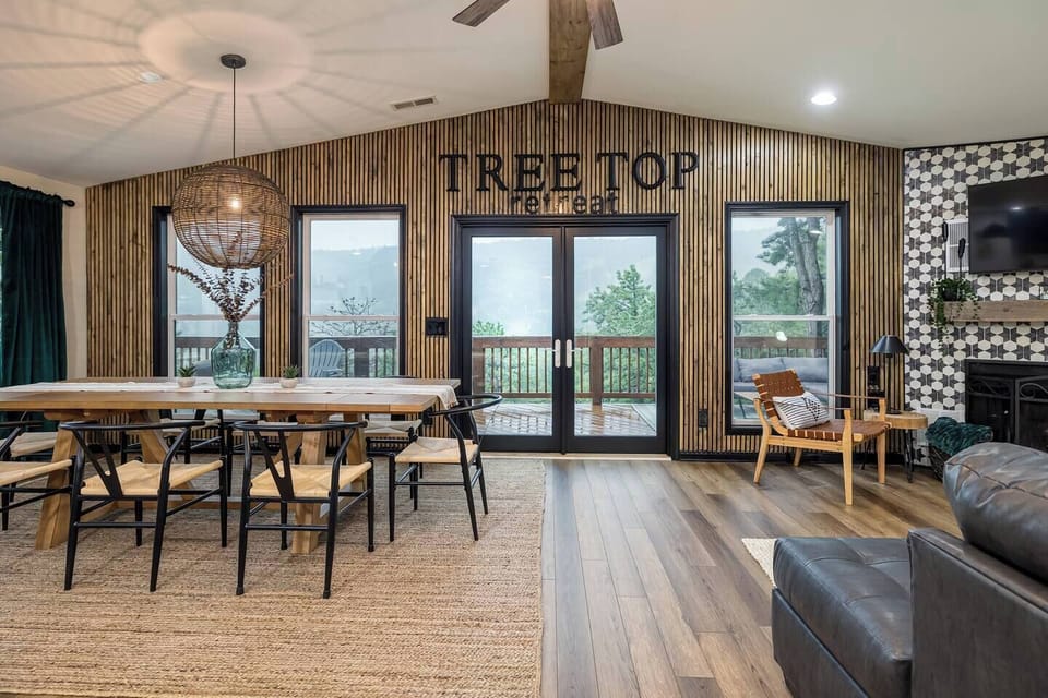 Welcome to Tree Top Retreat, a cabin located in the treetops of Massanutten Resort, with unparalleled views of the ski slopes.