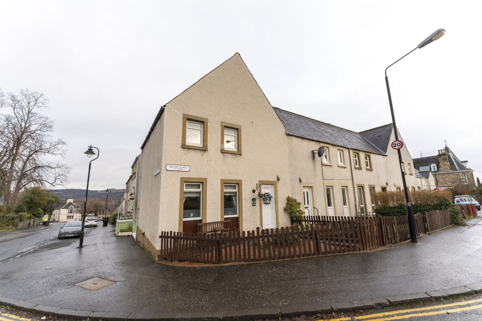 Ideal location in the Historic Top of the Town