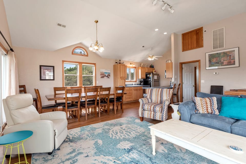 OSJ16: Beach Happy | Top Level Living Area