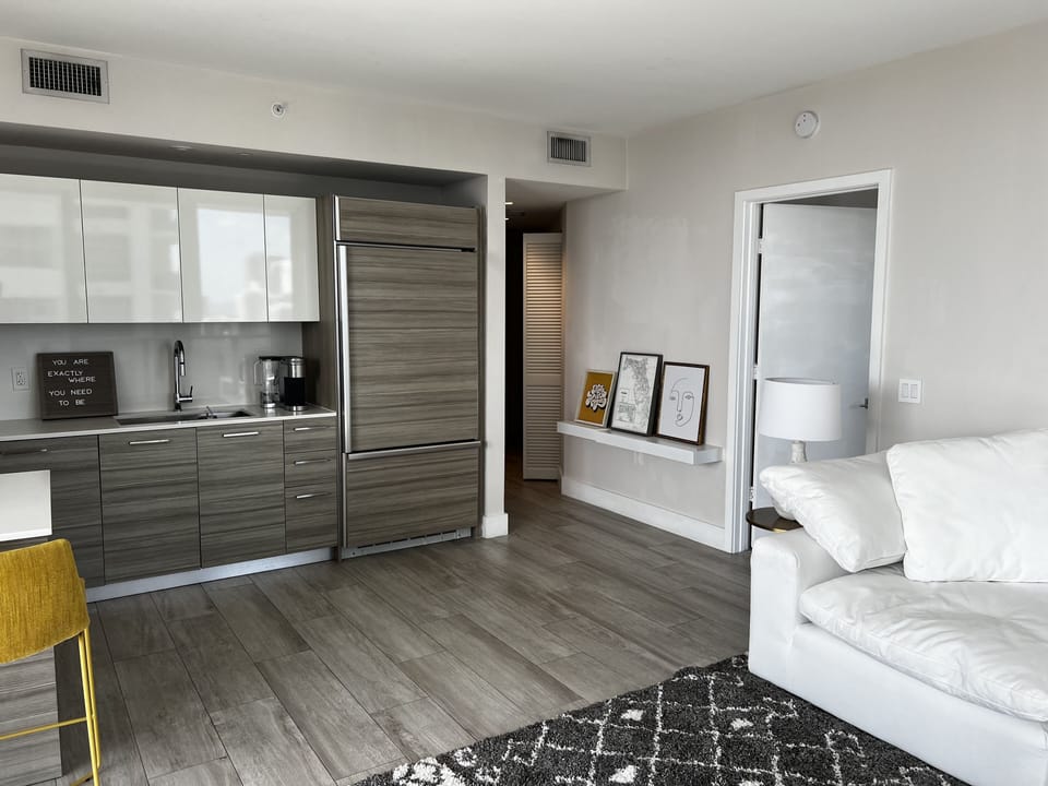 Corner Penthouse - heart of midtown Apartment in Miami
