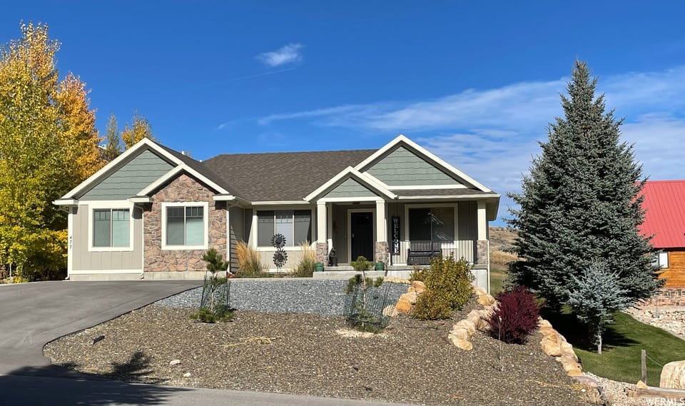 Plenty of off street parking for 6 vehicles and a small boat (under 25 ft).