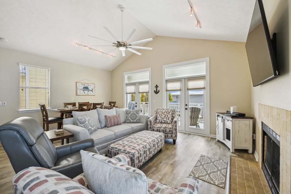 Main Level Living Area with Sleeper Sofa