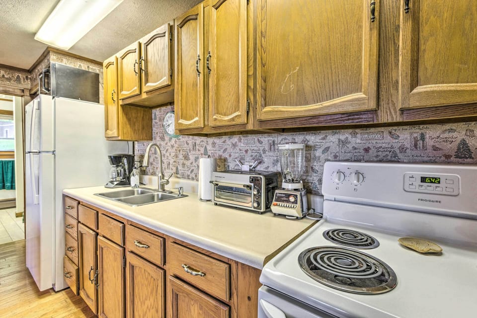 Kitchen | Cooking Basics | Microwave | Trash Bags | Paper Towels
