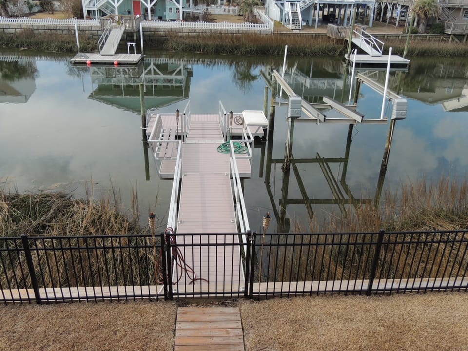 Dock - enjoy the views