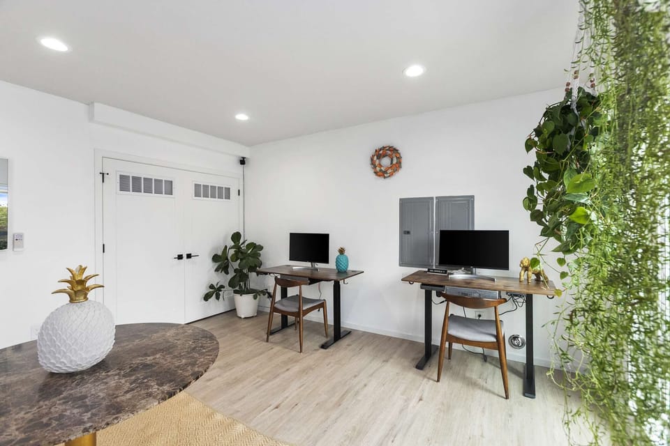 BUILDING WORK SPACE