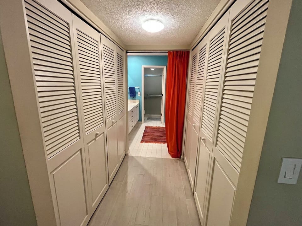 Many closets