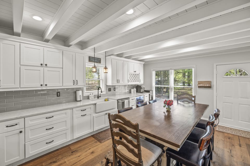 eat in kitchen with dining table