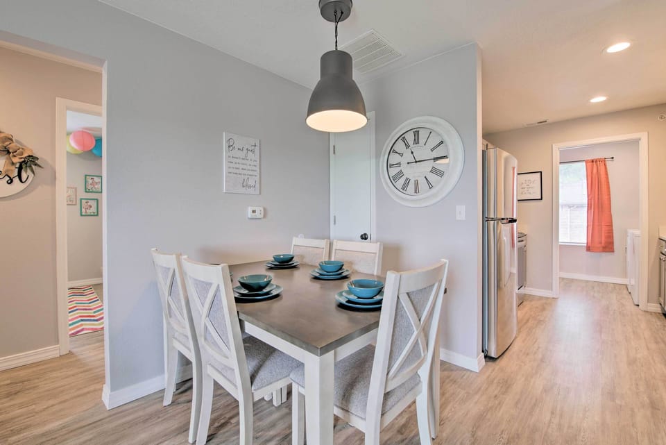 Dining Area | Dishware & Flatware