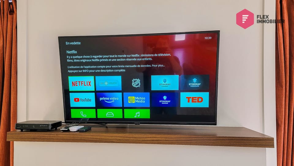 TV intelligente 42 po avec vos apps préférées : Netflix, Youtube, Prime Video...