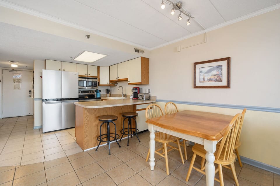 Enjoy a morning meal at the Breakfast Bar!