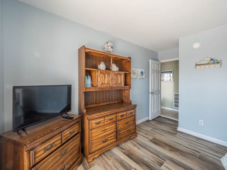Fourth Bedroom