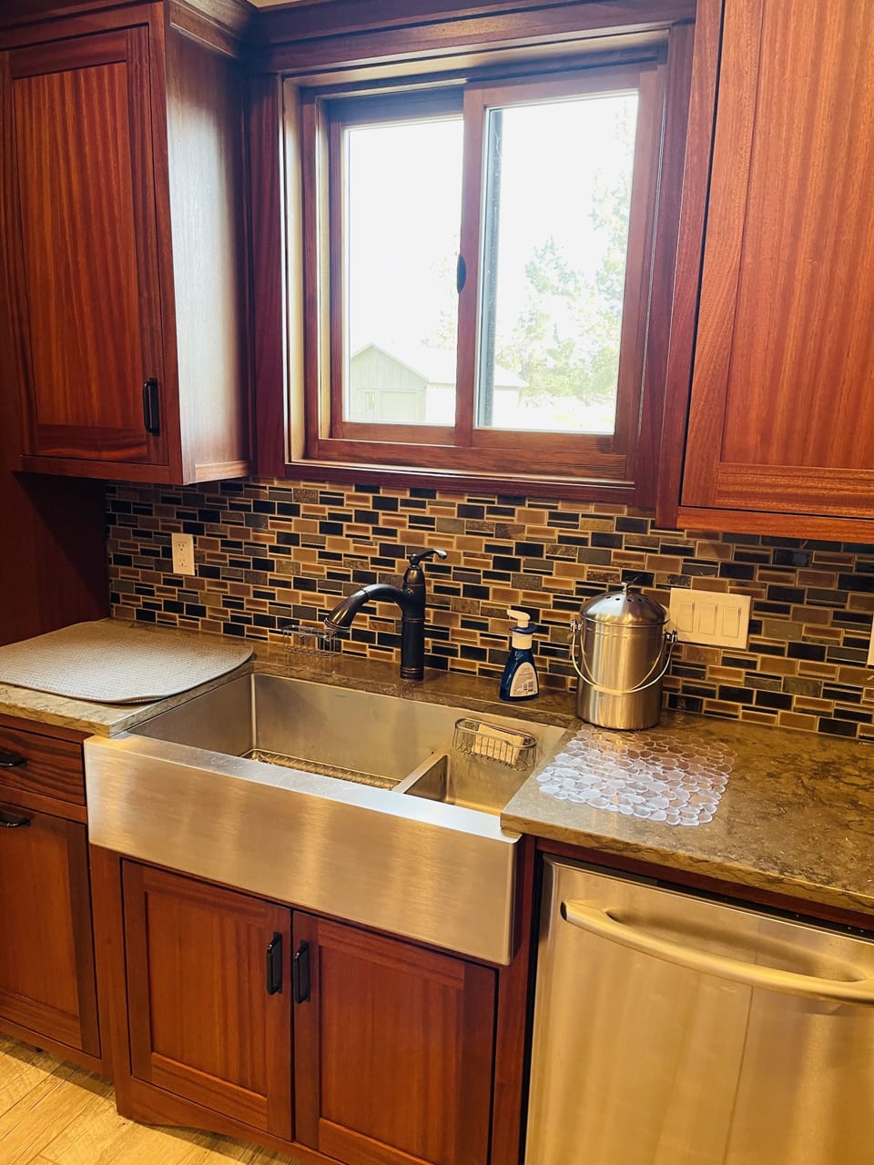 Oversized Large kitchen sink