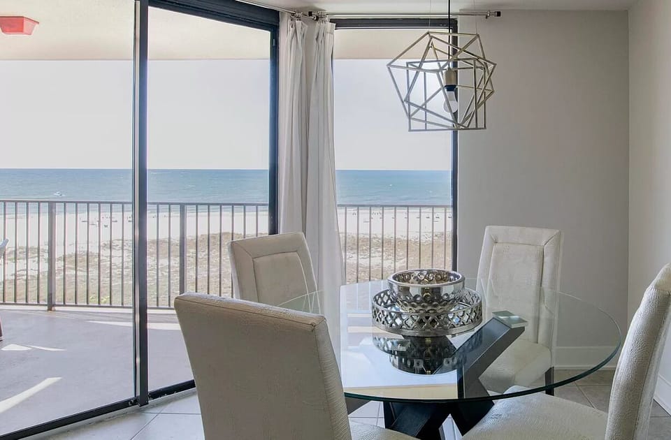 Dining Area/Amazing view