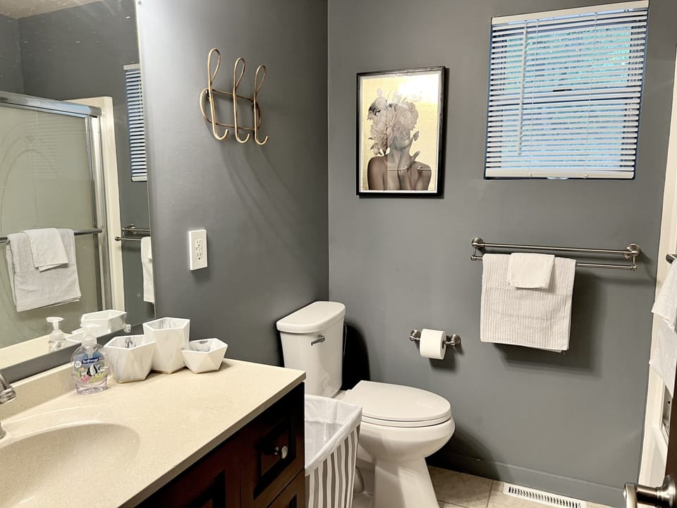 Master bedroom full bathroom with shower/tub combo - Full bath #3. On suite 