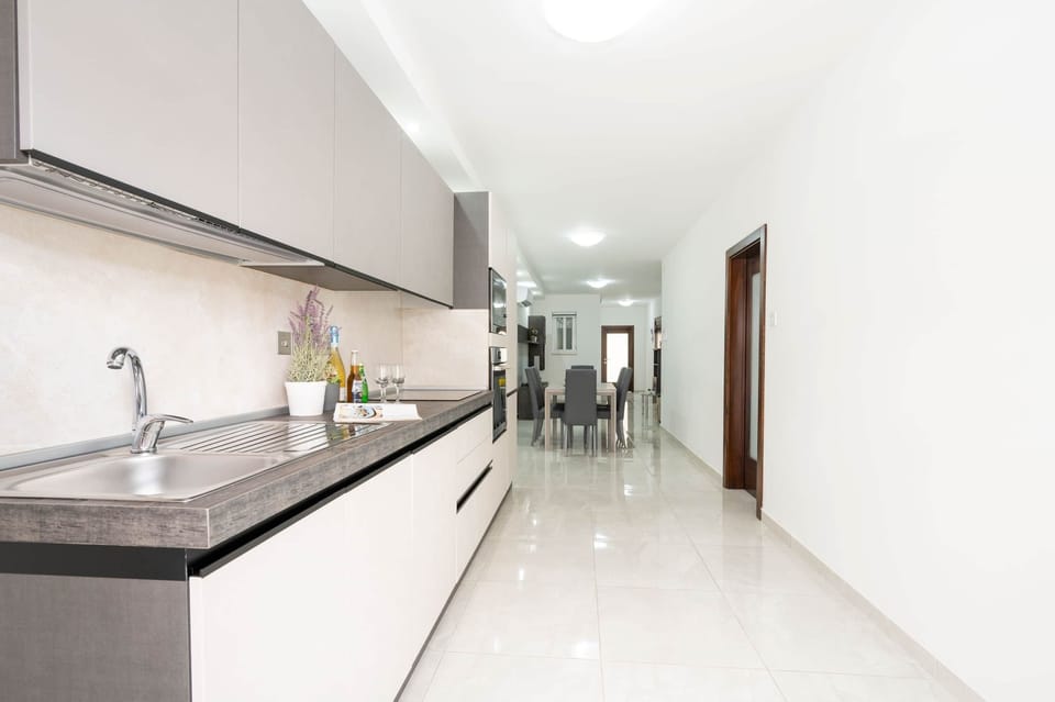 Kitchen (1)