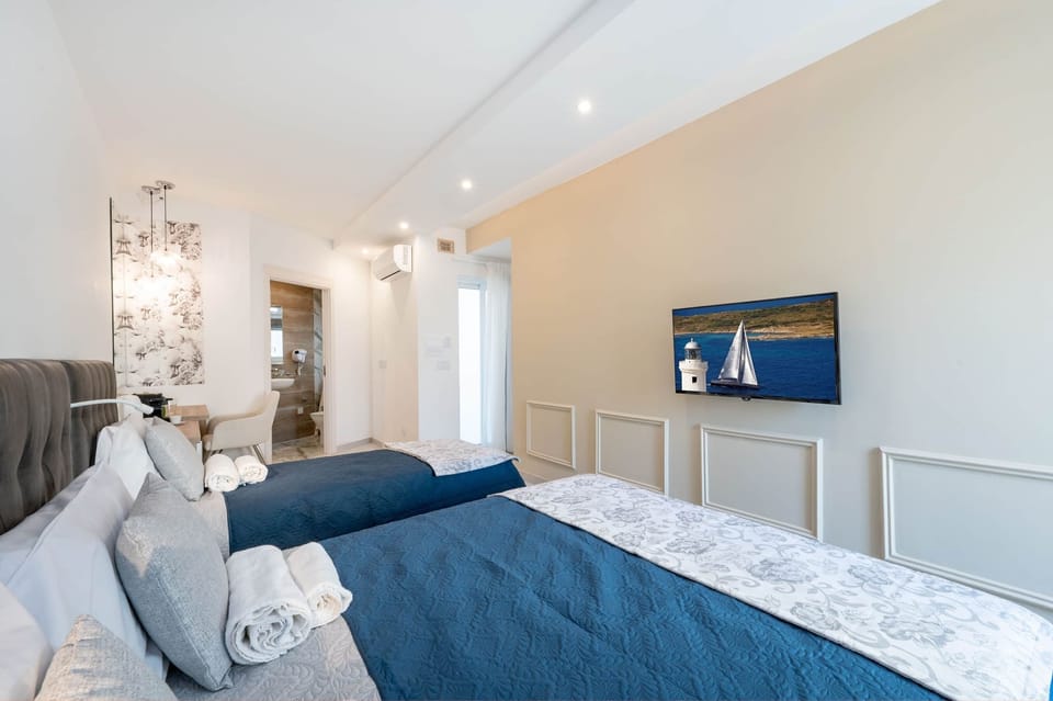 Triple Room With Balcony (3)