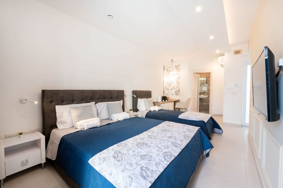 Triple Room With Balcony (2)