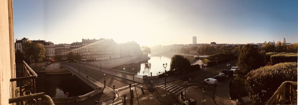 balcony View, River 270 °