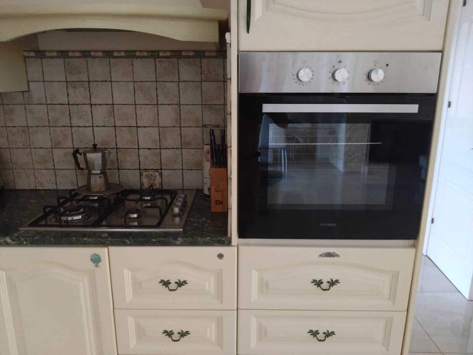New Gas Hob & Electric Oven
