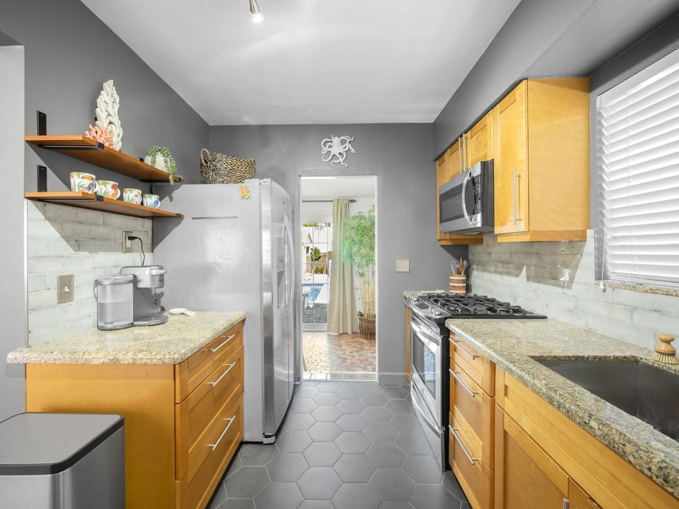 Fully equipped kitchen