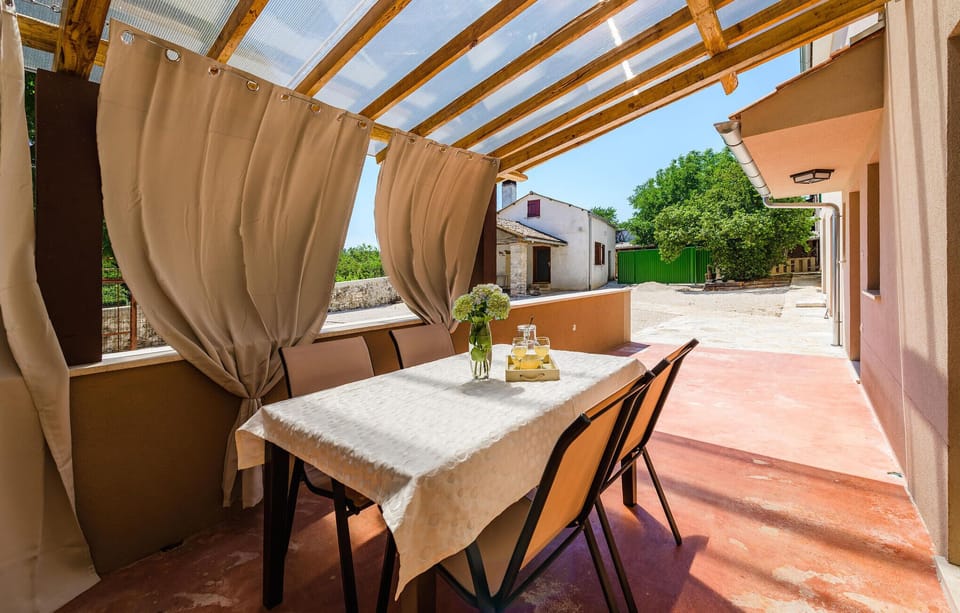 balcony-terrace