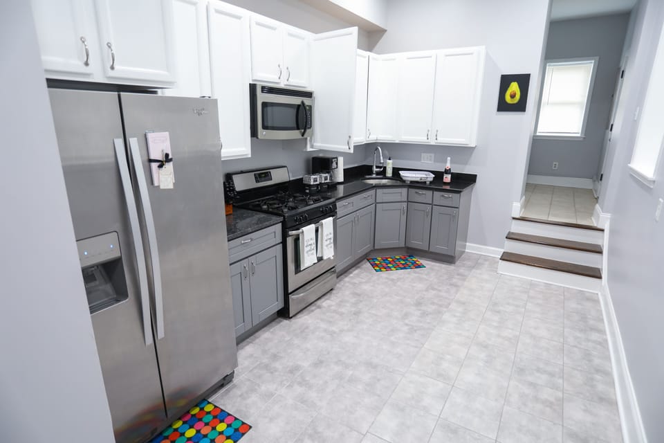 Full Kitchen 