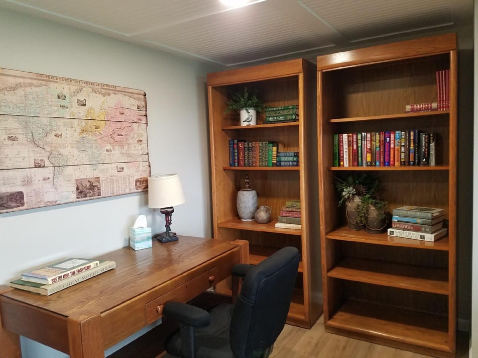 office area with high speed Wi-Fi 