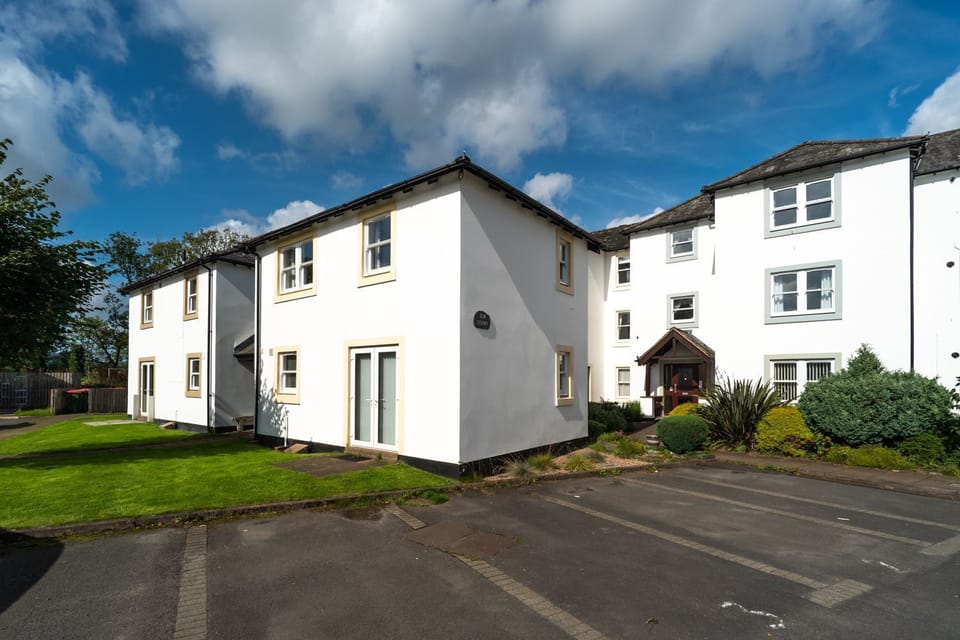 The property has a private car park and is also a short walk from Booths supermarket and the bus stop