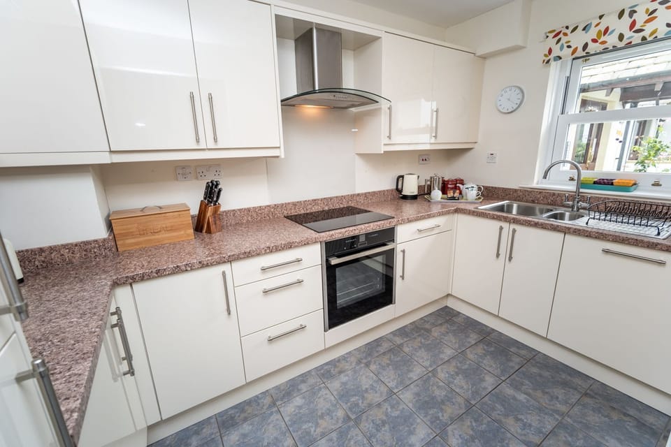 The well equipped kitchen has everything that you will need to cook during your self catering holiday