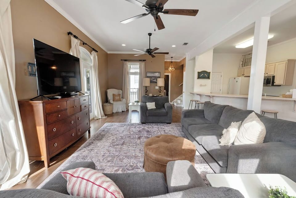 Casamigos - Orange Beach, AL - Signature Properties