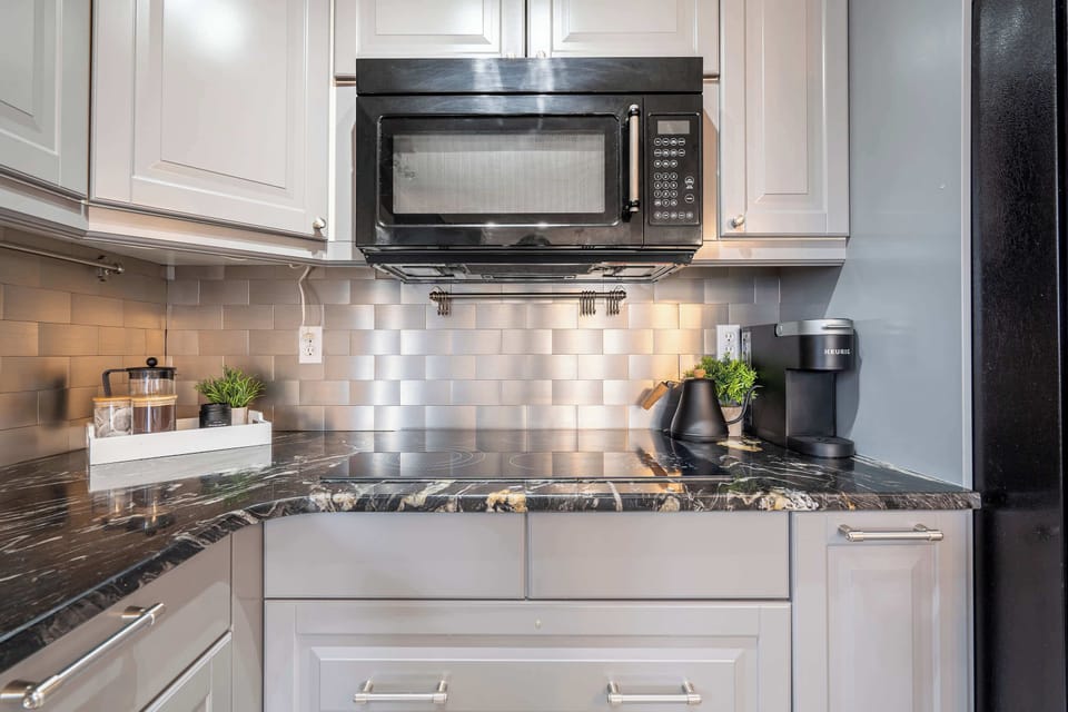 Microwave Oven