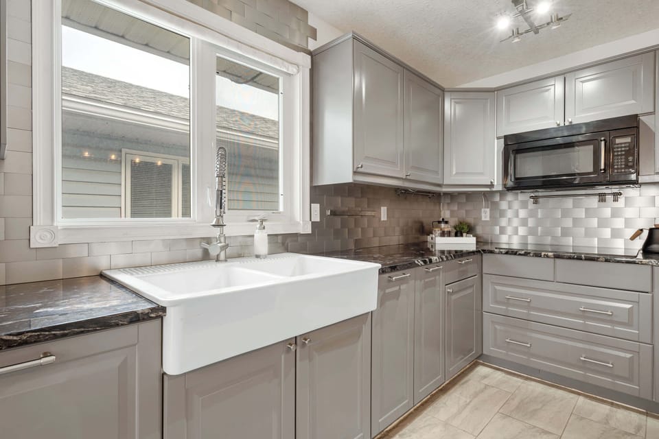 Full Stock Kitchen