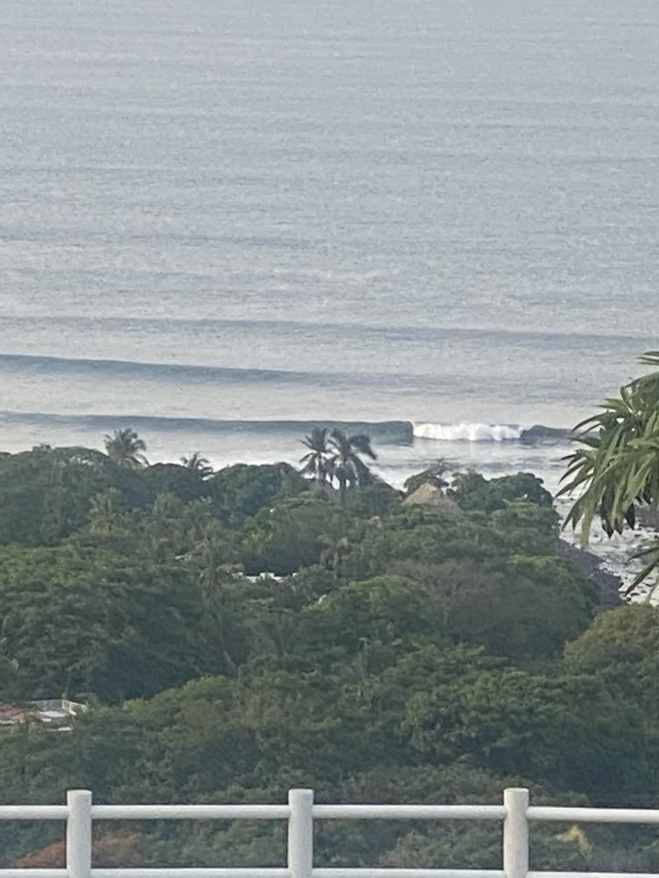 El Zonte has some of the best waves and you can see them from the house  