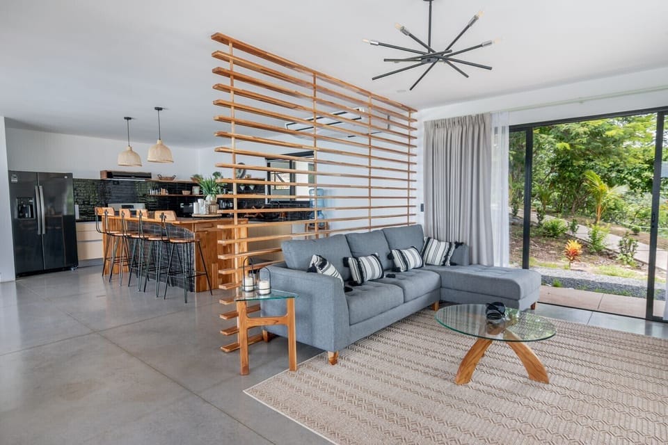 Kitchen and living room 