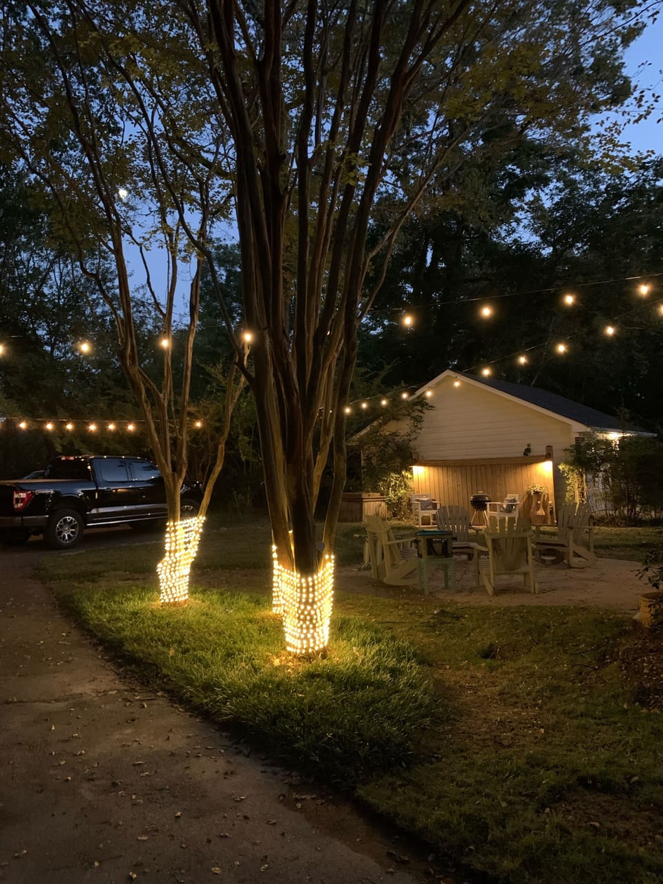 Firepit, lighting!   Best spot in the night 