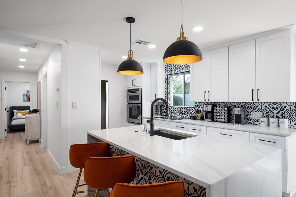 Stainless steel appliances with microwave and oven for the chef!