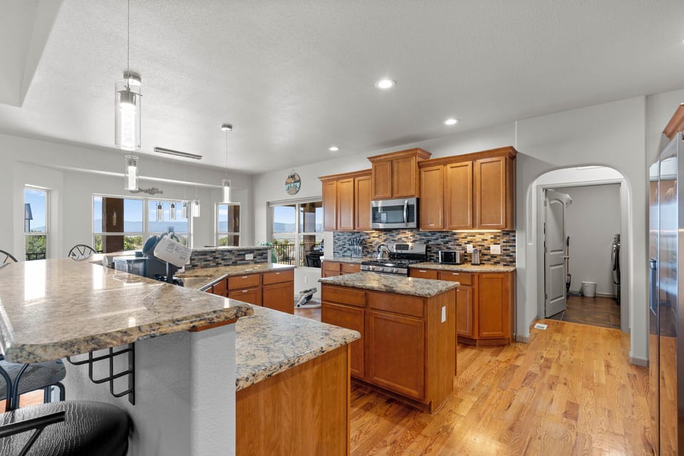 Kitchen | Main Floor