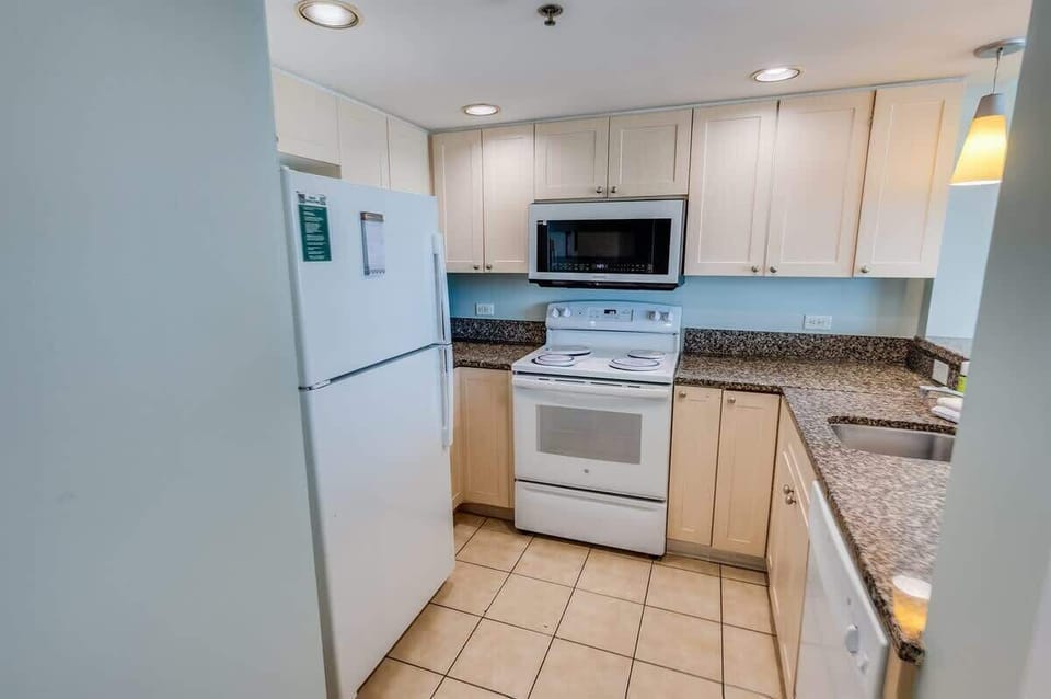 Large Kitchen Area