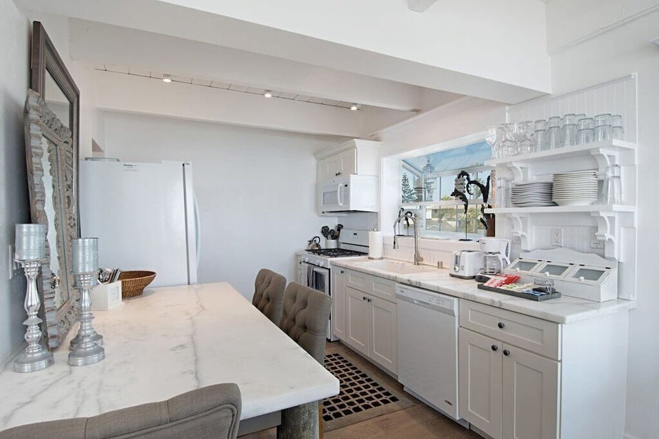 Kitchen with island table.