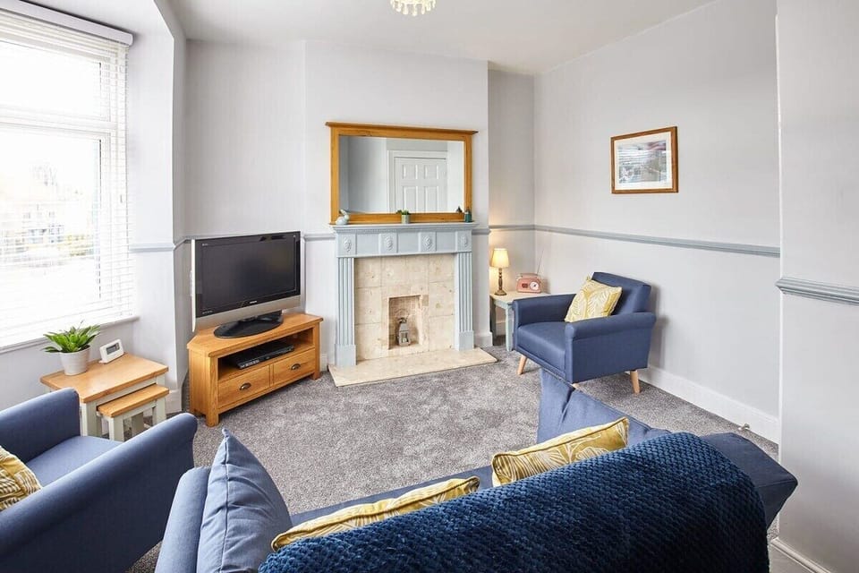 Cobblestones, Marske-by-the-Sea - Host & Stay